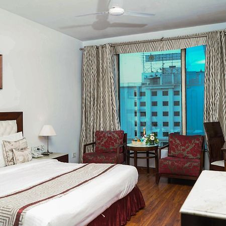 Treehouse Queens Pearl Gurgaon Eksteriør bilde
